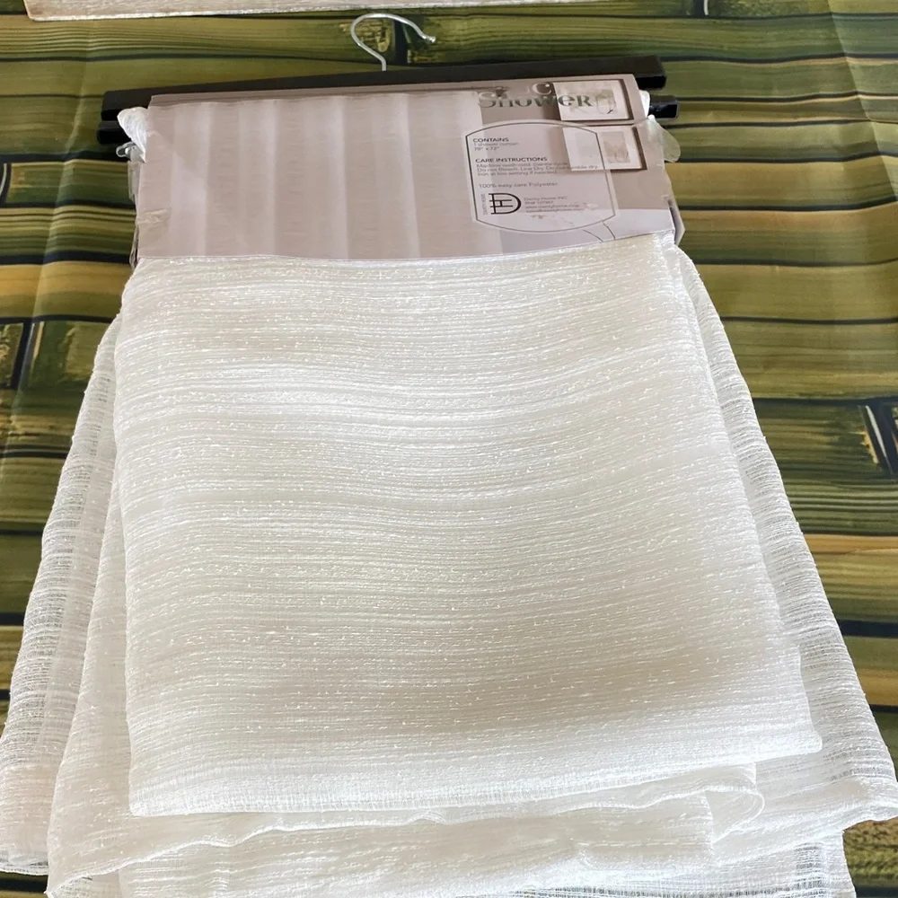 NWT Chic Shower Curtain